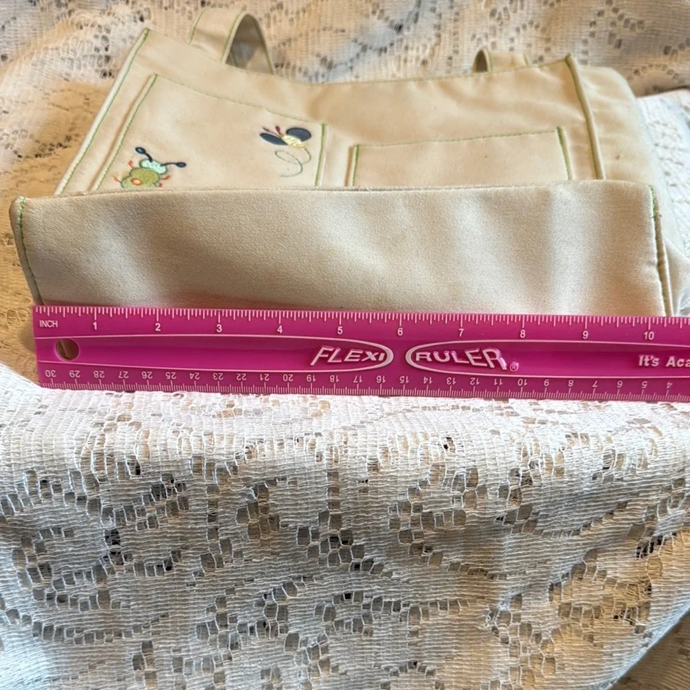 Creative Memories Cream and Green Tote with Artistic Embroidery - Picture 8 of 9